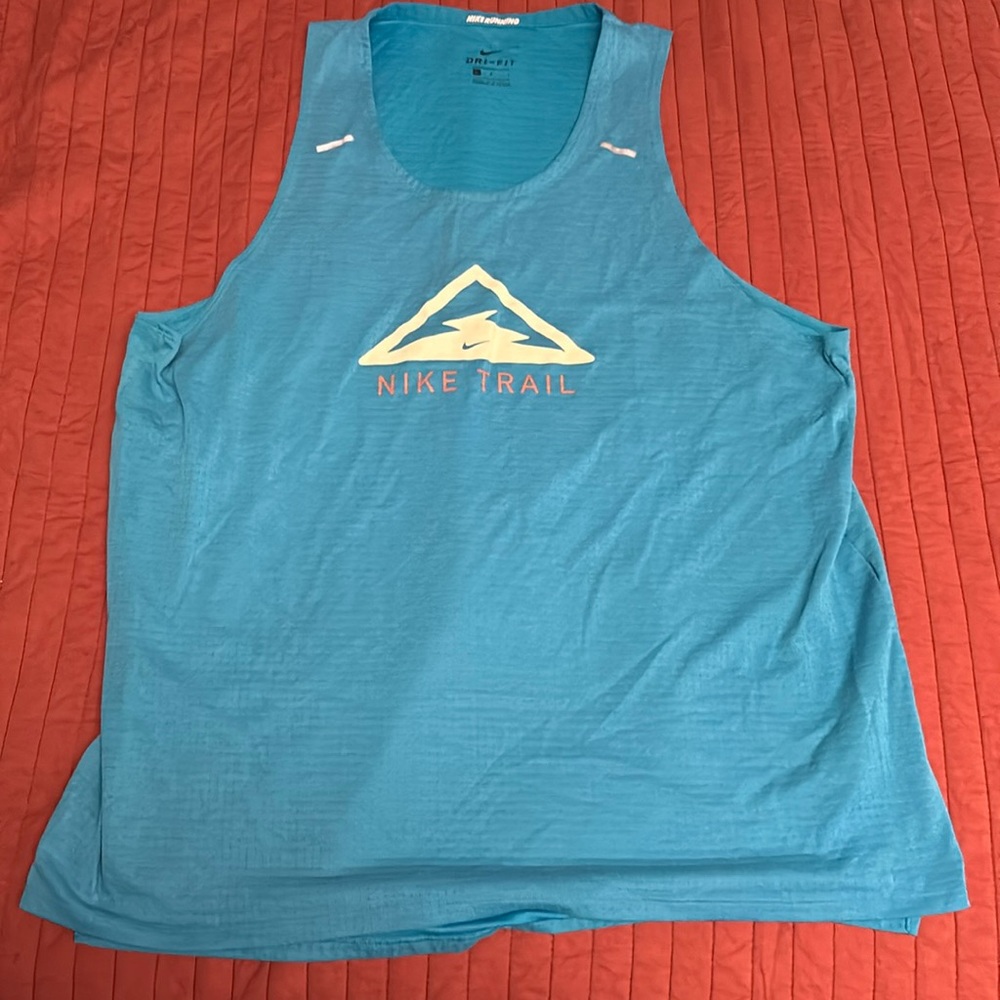 Nike Rise 365 Trail Tank Top